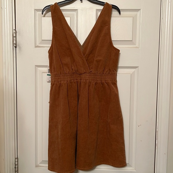 Copper Key Corduroy Dress - Picture 2 of 6
